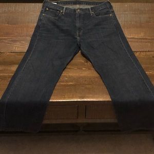 Levi’s 569 jean